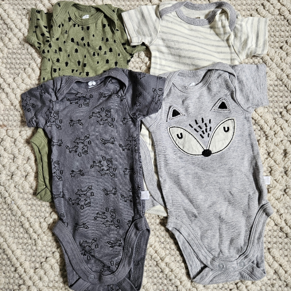 Just Born Organic Cotton Newborn Onesies